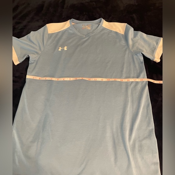 Under armor v-neck jersey style - Picture 2 of 5